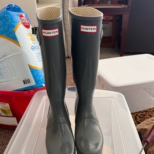 size 10 womens hunter rain boots